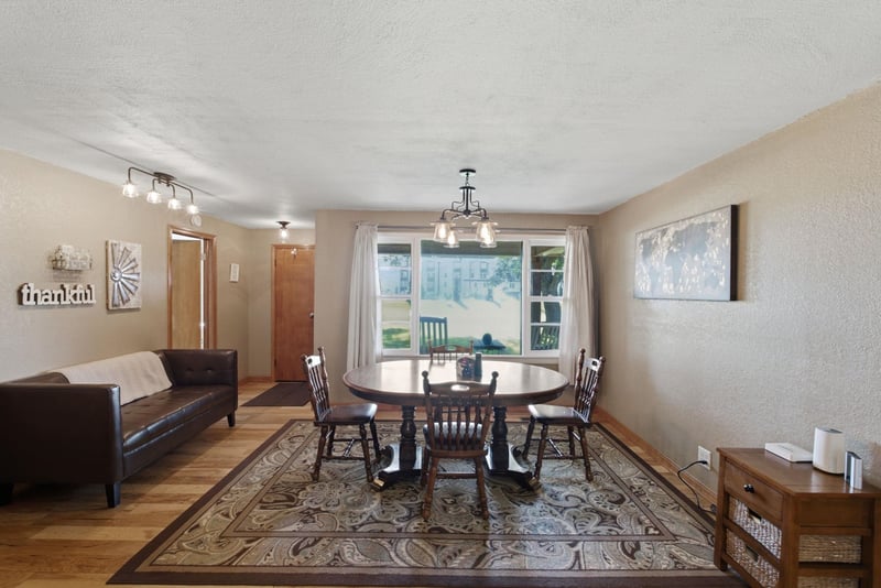 301 Sunflower Ln, Andover, KS 67002