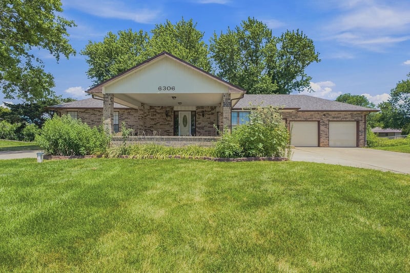 6306 Bella Rd, Wichita, KS 67204