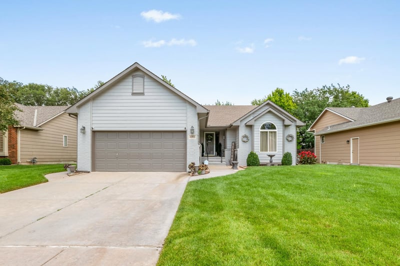 3202 Wild Rose, Wichita, KS 67205