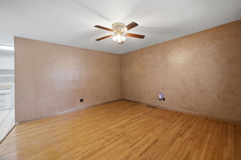 113 Sunnyside , Haysville, KS 67060
