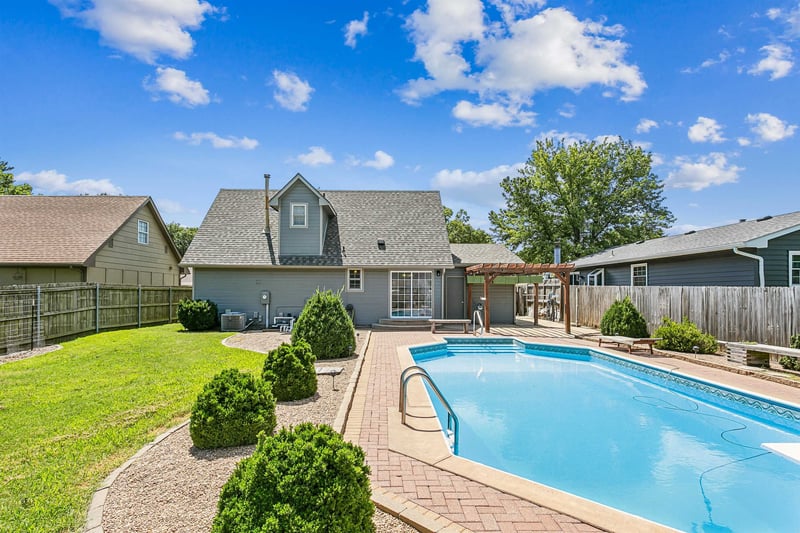 174 Ranger St, Haysville, KS 67060