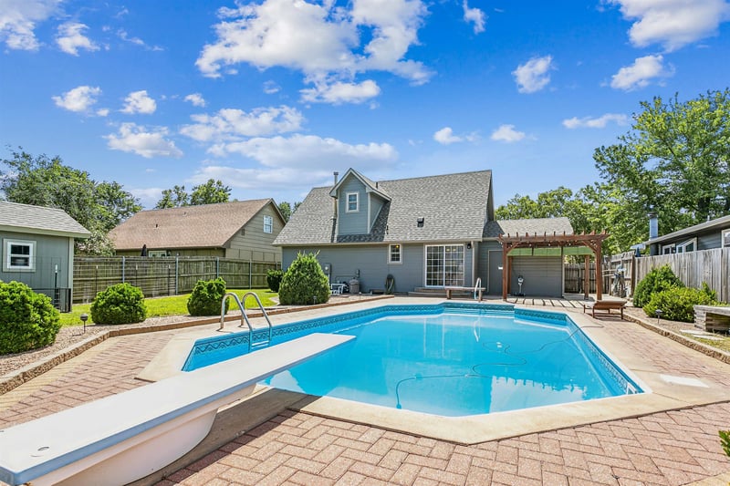 174 Ranger St, Haysville, KS 67060