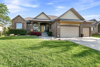 1938 N Split Rail Ct, Wichita, KS 67230