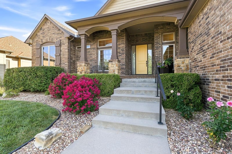 1938 N Split Rail Ct, Wichita, KS 67230