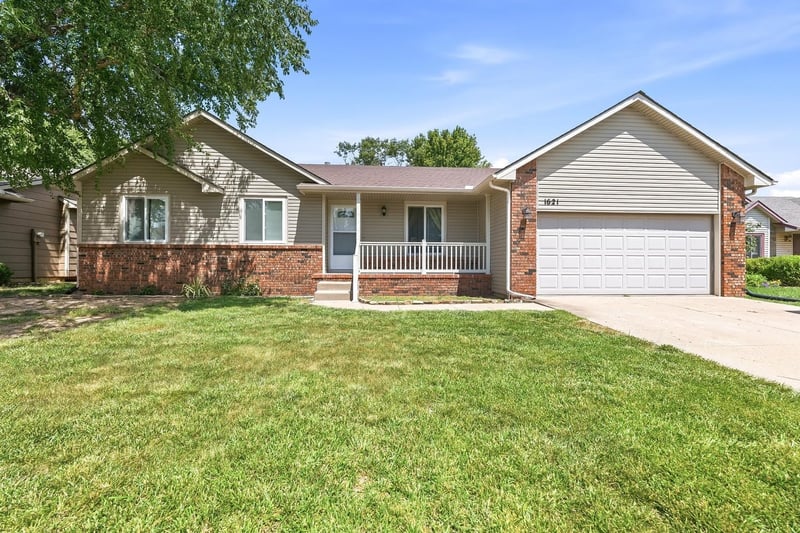 1621 Judith St, Wichita, KS 67212