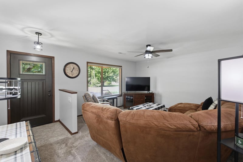 328 N Commanche Dr, Kechi, KS 67067