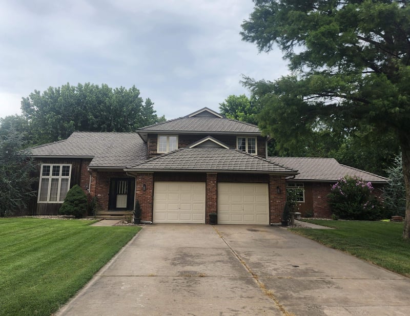 2561 N Cedar Crest Dr, Wichita, KS 67223
