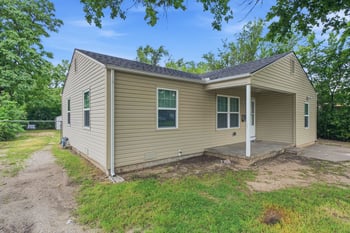 2113 S Glenn, Wichita, KS 67213