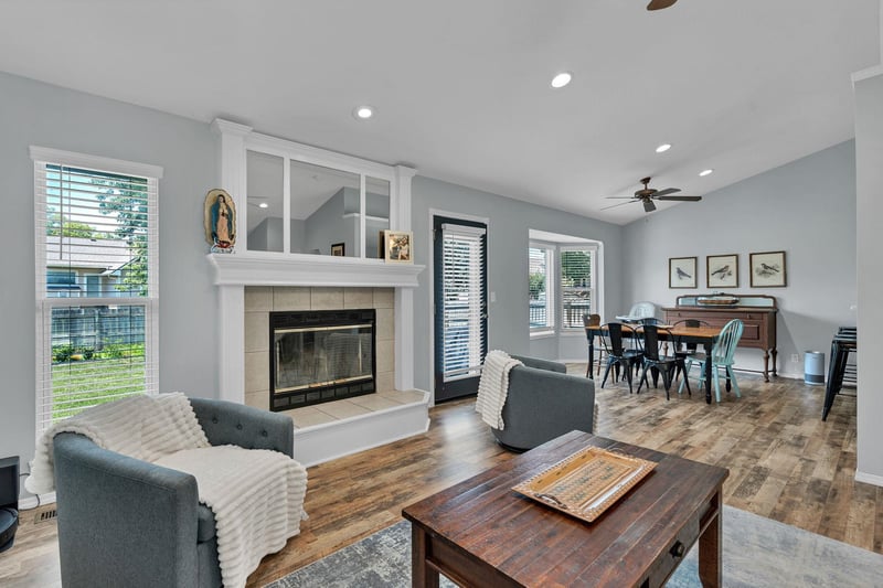 142 Maple Dunes Ct, Wichita, KS 67235