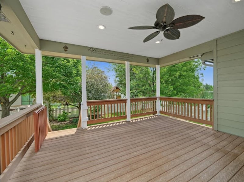 421 Estates Dr, Salina, KS 67401