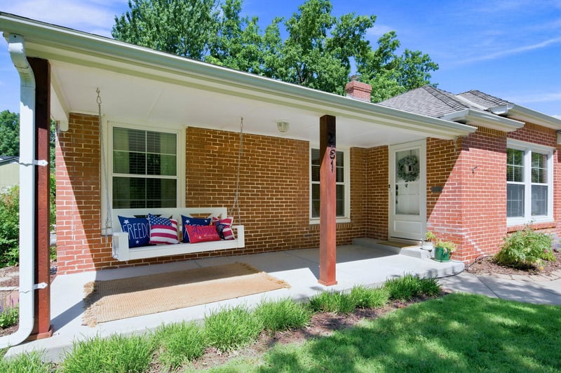 251 N Parkwood Ln, Wichita, KS 67208