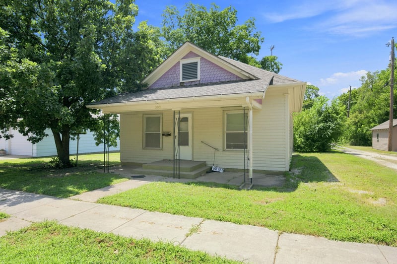 305 N Pine, Newton, KS 67114