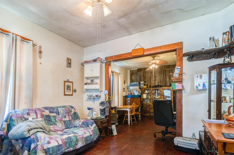 135 Chicago St, Salina, KS 67401