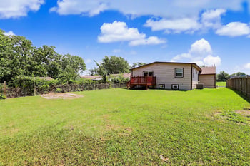 2611 N Lorraine Ave, Wichita, KS 67219