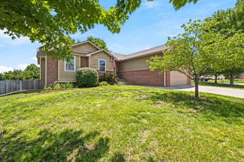 2635 Sunnyslope , Park City, KS 67219