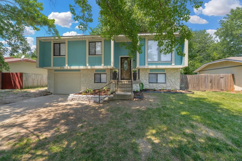 610 E Campus St, Wichita, KS 67216