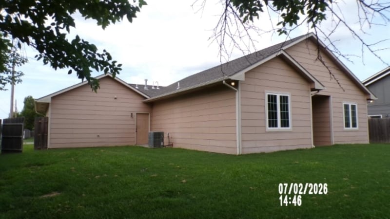 1850 Lark Ct, Wichita, KS 67209-4402