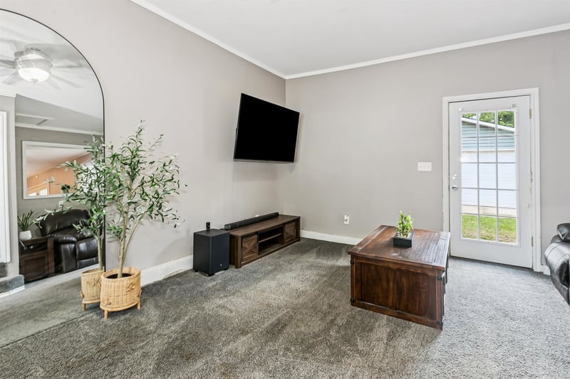 1718 Charleston St, Park City, KS 67219-1609