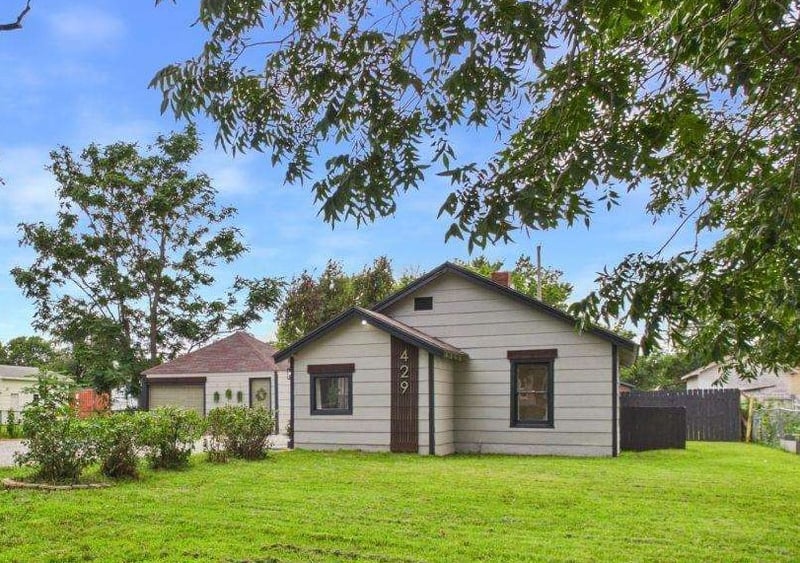 429 Knight St, Wichita, KS 67213