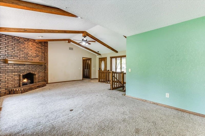 1309 Bridgewater Dr, Wichita, KS 67209