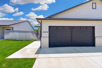12019 W Shadow Lakes, Wichita, KS 67205
