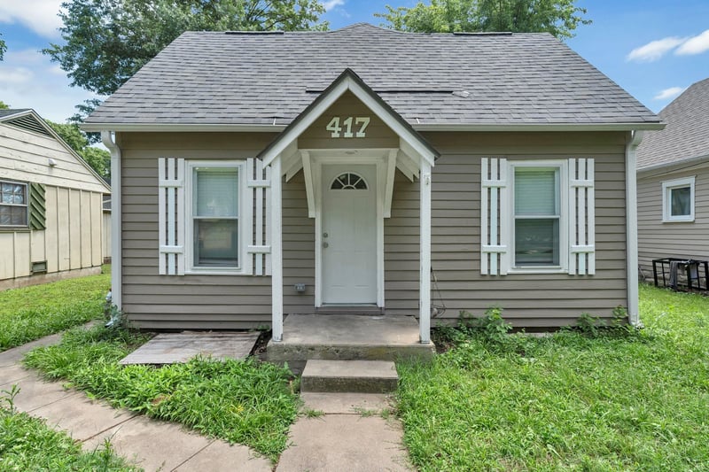 417 11th Ave, Winfield, KS 67156-3513