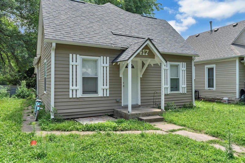 417 11th Ave, Winfield, KS 67156-3513