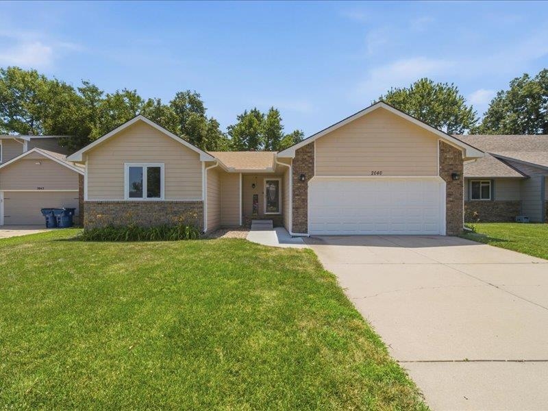 2040 Parkridge Ct, Wichita, KS 67212