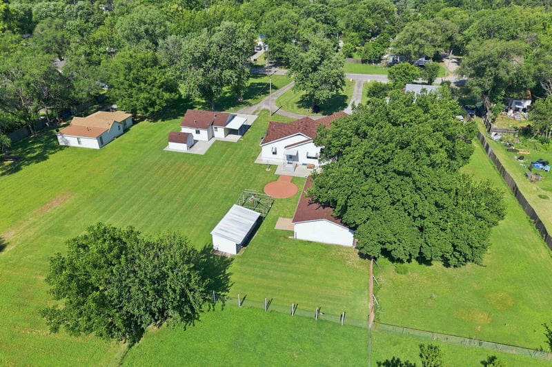 1132 Sheridan Ave, Wichita, KS 67203
