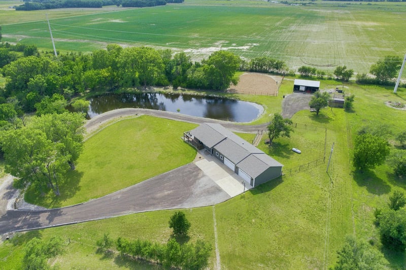 1255 120th Ave, Cheney, KS 67025