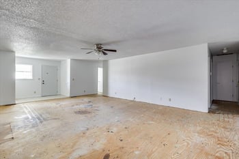 7015 W Newell, Wichita, KS 67212