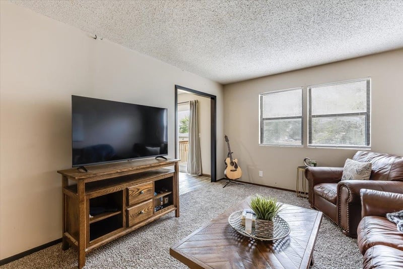 2513 Savannah Ave, Wichita, KS 67217