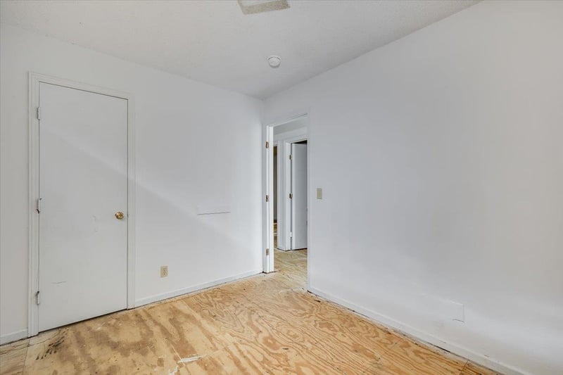 7031 Frazier Ln, Wichita, KS 67212