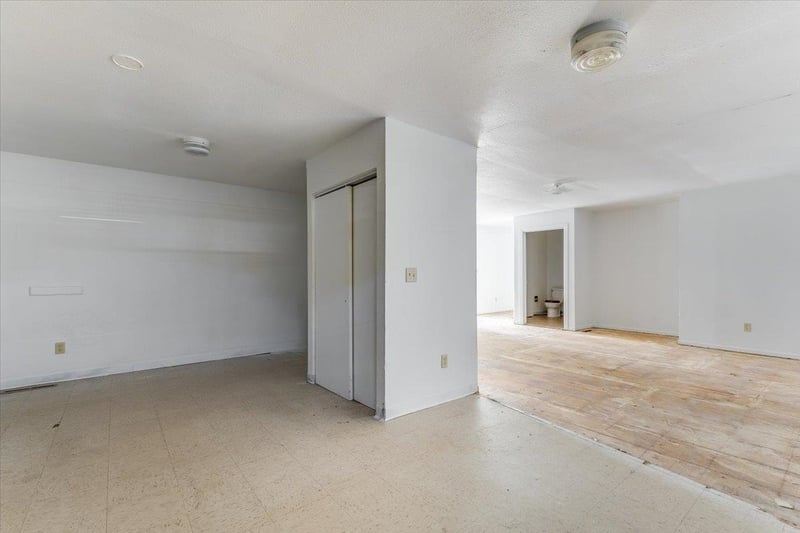 545 Summitlawn , Wichita, KS 67212