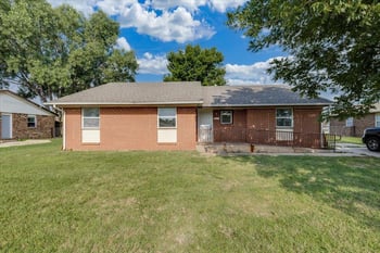545 N Summitlawn, Wichita, KS 67212