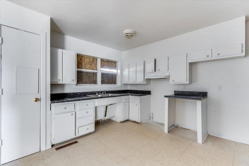 545 Summitlawn , Wichita, KS 67212