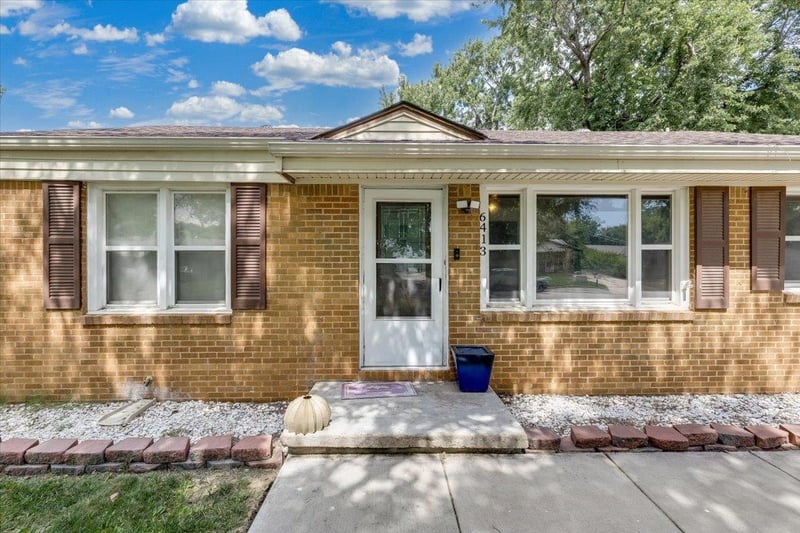 6413 Longmont , Park City, KS 67219