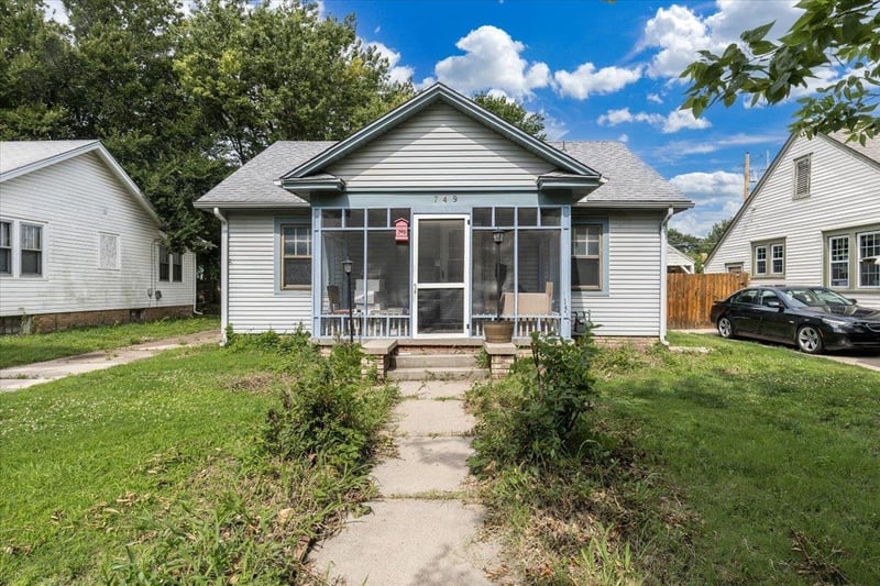 749 S Spruce St, Wichita, KS 67211