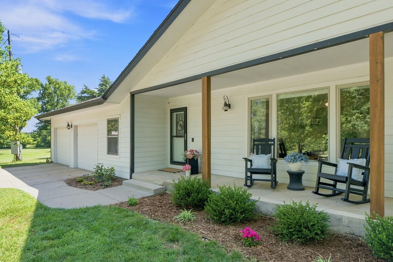 5898 SW 47th St, El Dorado, KS 67042
