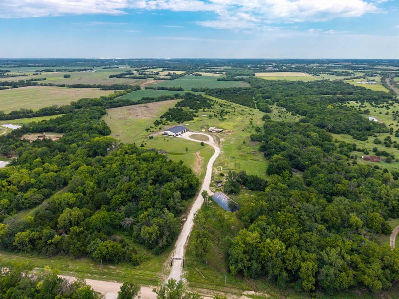 10730 103rd St S, Mulvane, KS 67110