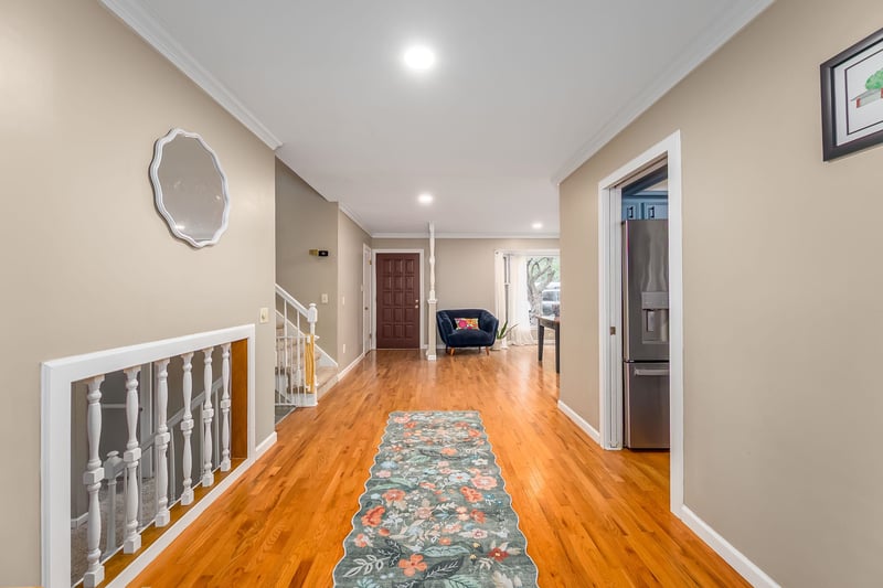 621 Willow Dr, Derby, KS 67037-1949