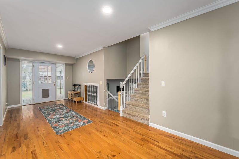 621 Willow Dr, Derby, KS 67037-1949