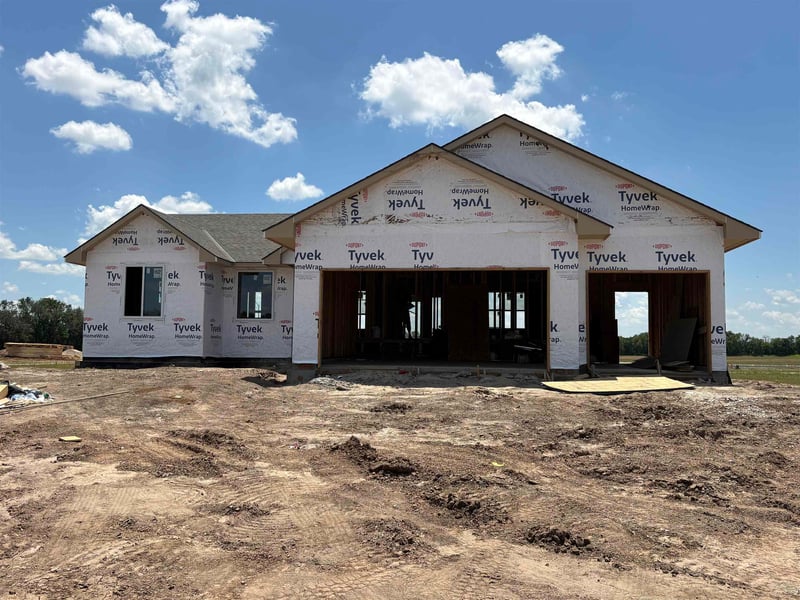 213 Hanscom St, Derby, KS 67037