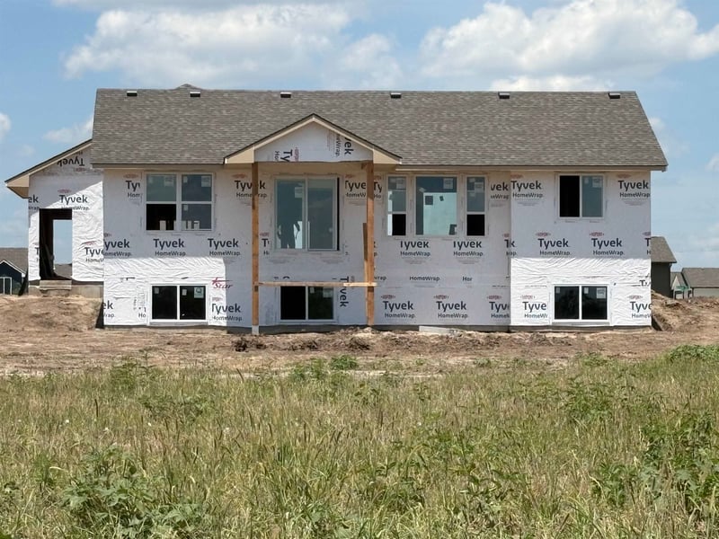 213 Hanscom St, Derby, KS 67037