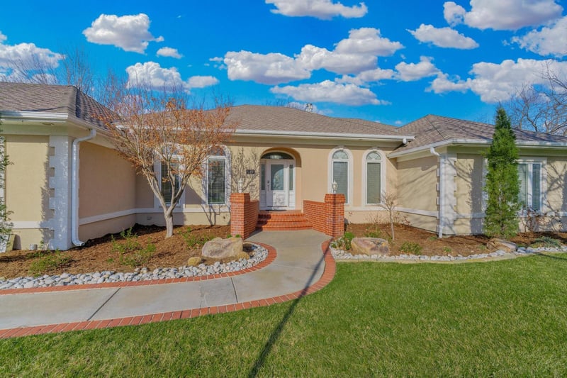 1501 Castle Rock, Wichita, KS 67230