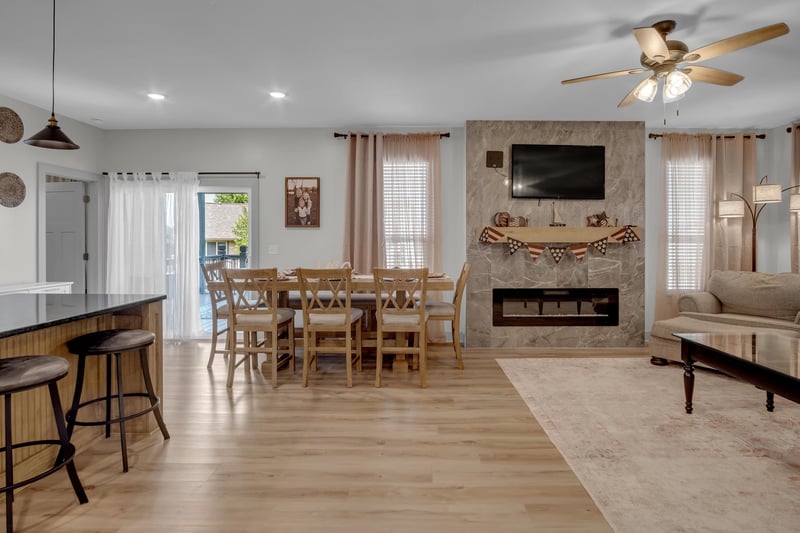 8857 Hidden Ln, Park City, KS 67147