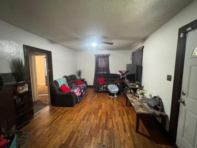 615 Broadview Ave, Wichita, KS 67218