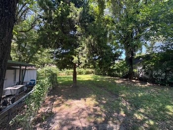 615 S Broadview Ave, Wichita, KS 67218