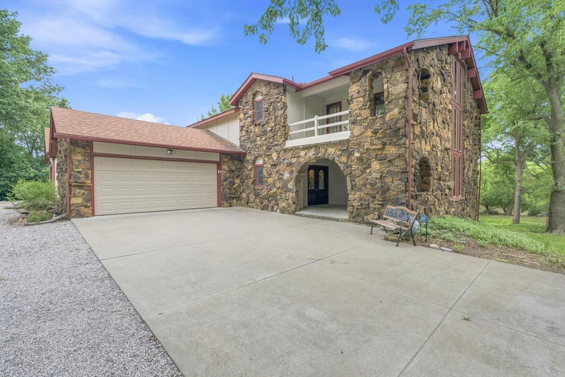 3 Timothy Dr, Goddard, KS 67052
