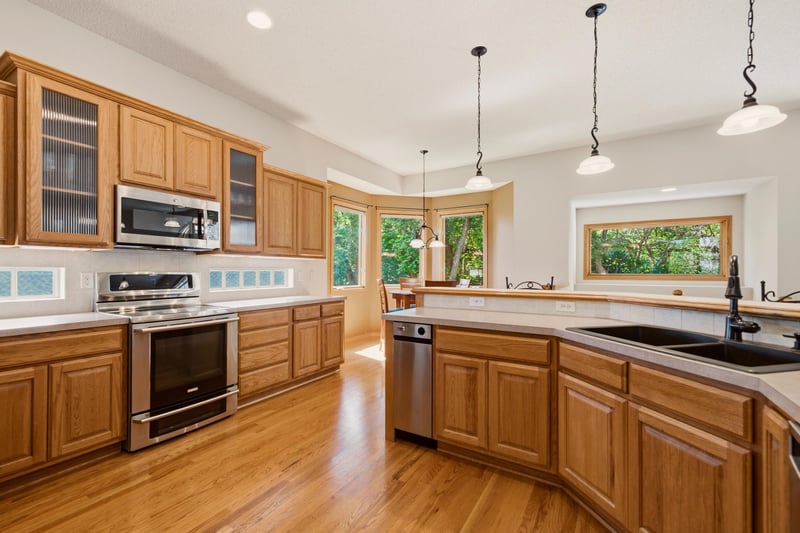 14137 Bluegrass Ct, Wichita, KS 67235